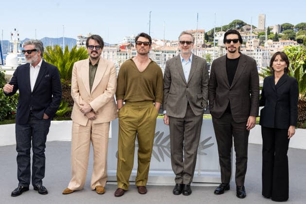 Anthony Katagas, Rodrigo Teixeira, Miles Teller, James Gray, Adam Driver et Raffaella Leone au photocall du film Paper Tiger Compétition lors du 79ème Festival International du Film de Cannes 12 23 mai 2026 , le 17 mai 2026 Jacovides Moreau Bestimage Photocall for Paper Tiger Competition at the 79th Cannes International Film Festival, on May 17th, 2026 Cannes France  Copyright: xJACOVIDES-MOREAUx xBESTIMAGExJACOVIDES-MOREAUx xBESTIMAGEx