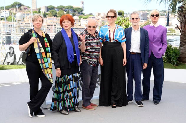 Jenny Erpenbeck, Regina Ziegler, Volker Schlöndorff, Martina Gedeck, Ulrich Matthes und Susanne Wolff beim Photocall zum Kinofilm Heimsuchung Visitation auf dem Festival de Cannes 2026 79. Internationale Filmfestspiele von Cannes am Palais des Festivals. Cannes, 17.05.2026