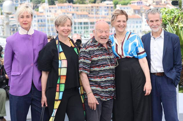 Susanne Wolff, Jenny Erpenbeck, Volker Schlöndorff, Martina Gedeck und Ulrich Matthes beim Photocall zum Kinofilm Heimsuchung Visitation auf dem Festival de Cannes 2026 79. Internationale Filmfestspiele von Cannes am Palais des Festivals. Cannes, 17.05.2026