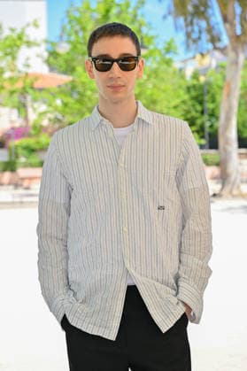 Cannes AMI Paris Lunch Théodore Pellerin attending the AMI Paris Lunch at Fred L Ecailler during 79th Cannes Film Festival in Cannes, France on May 17, 2026. Photo by Julien Reynaud APS-Medias ABACAPRESS.COM Cannes France  Copyright: xReynaudxJulien APS-Medias ABACAx