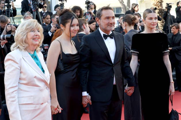 79th Cannes Film Festival Red carpet of the film Moulin Gilles Lellouche with his mother, his daughter and his girlfriend 456275 2026 05 17 Cannes France Guinochet, Alizee Lellouche, Ava  Copyright: xIsabellexVautierx xStarfacex STAR_456275_014