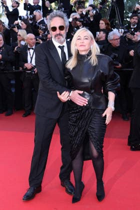 Cannes - Garance Red Carpet JD Frédéric Chaudier and Emmanuelle Béart arrive for the screening of the film Garance during the 79th annual Cannes Film Festival at Palais des Festivals on May 17, 2026 in Cannes, France. Photo by Jerome Domine ABACAPRESS.COM Cannes France  Copyright: xDominexJerome ABACAx