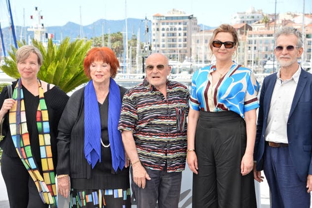 Jenny Erpenbeck, Regina Ziegler, Volker Schlöndorff, Martina Gedeck, Ulrich Matthes und Susanne Wolff beim Photocall HEIMSUCHUNG in Cannes am 17.05.2026