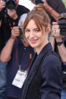 Cannes - Moulin Photocall Louise Bourgouin attending the photocall of Moulin during the 79th Cannes International Film Festival in Cannes, France on May 18, 2026, the film by Hungarian director Laszlo Nemes selected in the Official Competition with screenwriter Olivier Demangel and produced by Alain Goldman. Photo by ABACAPRESS.COM Cannes France  Copyright: xDominexJerome ABACAx