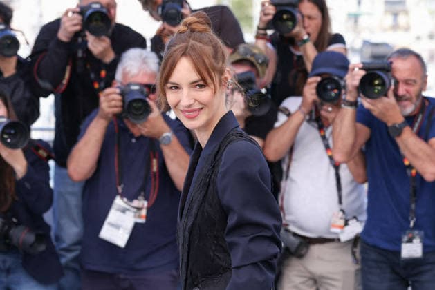 Cannes - Moulin Photocall Louise Bourgouin attending the photocall of Moulin during the 79th Cannes International Film Festival in Cannes, France on May 18, 2026, the film by Hungarian director Laszlo Nemes selected in the Official Competition with screenwriter Olivier Demangel and produced by Alain Goldman. Photo by ABACAPRESS.COM Cannes France  Copyright: xDominexJerome ABACAx