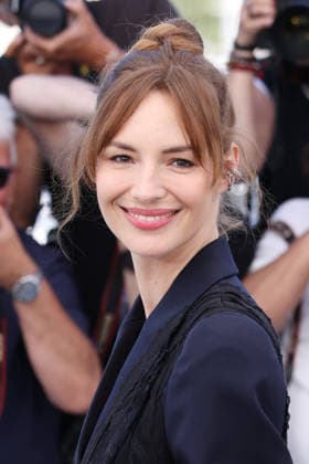 Cannes - Moulin Photocall JD Louise Bourgouin attend the photocall of the film Moulin during the 79th annual Cannes Film Festival at Palais des Festivals on May 18, 2026 in Cannes, France. Photo by Jerome Domine ABACAPRESS.COM Cannes France  Copyright: xDominexJerome ABACAx