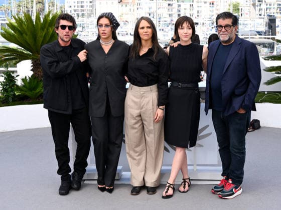 IPA84822134 - Cannes, 79th Cannes Film Festival 2026, day 7. Photocall by Garance Pictured: Hugo Selignac, Adele Exarchopoulos, Jeanne Herry, Sara Giraudeau and Alain Attal  Copyright: xAlbertoxTerenghix xPoolxPhotoxEventsx07x 84822134