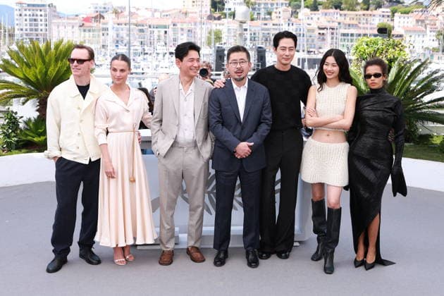 Cannes - Hope Photocall JD Michael Fassbender, Alicia Vikander, Hwang Jung-min, Na Hong-jin, Zo In-sung, Jung Ho-yeon and Taylor Russell attend the photocall of the film Hope during the 79th annual Cannes Film Festival at Palais des Festivals on May 18, 2026 in Cannes, France. Photo by Jerome Domine ABACAPRESS.COM Cannes France  Copyright: xDominexJerome ABACAx