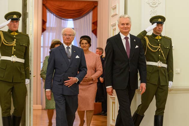 King Carl XVI Gustaf of Sweden - Lithuanian President Gitanas Nauseda meeting in Vilnius VILNIUS, LITHUANIA - MAY 18: King Carl XVI Gustaf and Queen Silvia of Sweden meet with Lithuanian President Gitanas Nauseda and First Lady Diana Nausediene at the Presidential Palace in Vilnius, Lithuania on May 18, 2026. Yauhen Yerchak Anadolu Vilnius Lithuania. Editorial use only. Please get in touch for any other usage.  Copyright: x2026xAnadoluxYauhenxYerchakx