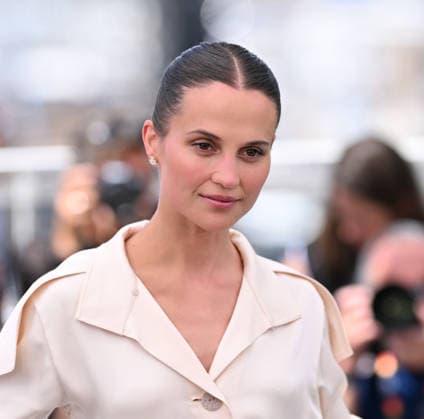 79th Cannes Film Festival: Hope photocall CANNES, FRANCE - MAY 18: Swedish actress Alicia Vikander poses during a photocall for the film Hope at the 79th edition of the Cannes Film Festival in Cannes, France on May 18, 2026. Mustafa Yalcin Anadolu Cannes France. Editorial use only. Please get in touch for any other usage.  Copyright: x2026xAnadoluxMustafaxYalcinx