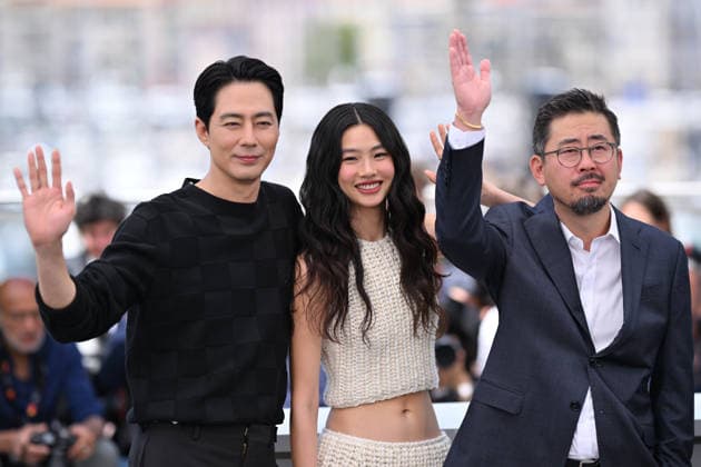79th Cannes Film Festival: Hope photocall CANNES, FRANCE - MAY 18: (L to R) South Korean actor Zo In-Sung, South Korean actress Ho-yeon Jung, South Korean director and screenwriter Na Hong-Jin pose during a photocall for the film Hope at the 79th edition of the Cannes Film Festival in Cannes, France on May 18, 2026. Mustafa Yalcin Anadolu Cannes France. Editorial use only. Please get in touch for any other usage.  Copyright: x2026xAnadoluxMustafaxYalcinx