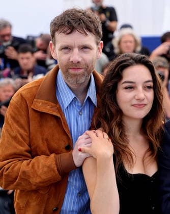 Antoine Reinartz and Luàna Bajrami at the photocall of the film La Troisième Nuit When The Night Falls at the 79th International Film Festival in Cannes, France on May 18, 2026 Jacovides Moreau Bestimage La Troisième Nuit When The Night Falls photocall at the 79th annual Cannes Film Festival at Palais des Festivals on May 18, 2026 in Cannes, France Cannes France  Copyright: xJACOVIDES-MOREAUx xBESTIMAGExJACOVIDES-MOREAUx xBESTIMAGEx