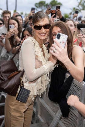 Celebrity, Internationale Filmfestspiele von Cannes, Stars am Hotel Martinez Cannes Bella Hadid exits Martinez MP Cannes, France- May 18: Bella Hadid arrives to the Martinez Hotel during 79th Festival of Cannes, on May 18, 2026 in Cannes, France. Photo by Marco Piovanotto Abacapress.com Cannes France  Copyright: xPiovanottoxMarco ABACAx