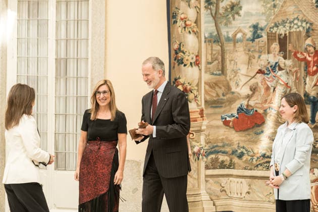The King presents the 10th Enrique V Iglesias Award for the Development of the Ibero-American Business Space King Felipe VI presents the 10th Enrique V Iglesias Award for the Development of the Ibero-American Business Space to the Luksic family for their business career, at the Royal Palace of El Pardo, on May 18, 2026, in Madrid Spain The award highlights the work of personalities who contribute in an extraordinary way to the evolution and development of the Ibero-American countries The Luksic family has been recognized for its enormous business career in Chile, where today it has participation in mining, banking, transportation, beverages, manufacturing and energy, where it currently has interests in mining, banking, transportation, beve Copyright: xDiegoxRadamà sx 7531943