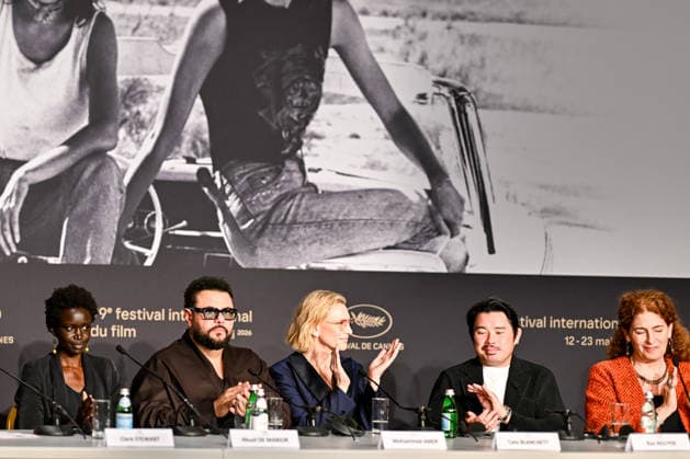 Celebrity, Internationale Filmfestspiele von Cannes, The Displacement Fund Pressekonferenz 79ème Festival International du Film de Cannes Press conference for the film The displacement Fund 79th Cannes International Film Festival Press conference for the film The displacement Fund 456345 2026 05 18 Jacir, Annemarie Nguyen, Bao Blanchett, Cate Amer, Mohammed de Mabior, Akuol  Copyright: xEstellexCarlierx xStarfacex STAR_456345_017