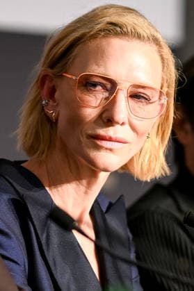 Celebrity, Internationale Filmfestspiele von Cannes, The Displacement Fund Pressekonferenz 79ème Festival International du Film de Cannes Press conference for the film The displacement Fund 79th Cannes International Film Festival Press conference for the film The displacement Fund 456345 2026 05 18 Blanchett, Cate  Copyright: xEstellexCarlierx xStarfacex STAR_456345_008