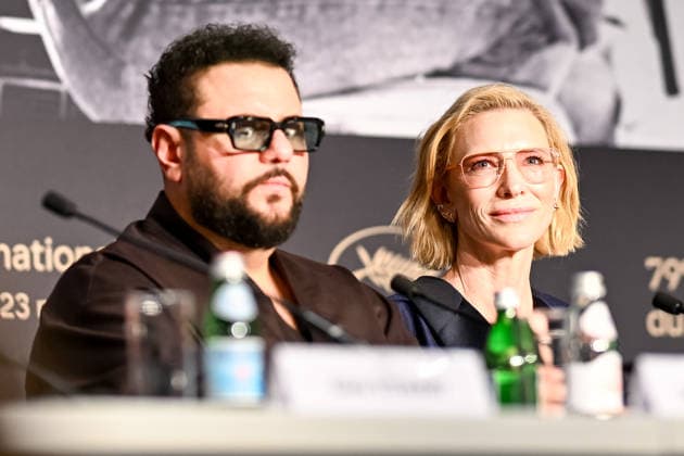 Celebrity, Internationale Filmfestspiele von Cannes, The Displacement Fund Pressekonferenz 79ème Festival International du Film de Cannes Press conference for the film The displacement Fund 79th Cannes International Film Festival Press conference for the film The displacement Fund 456345 2026 05 18 Blanchett, Cate Amer, Mohammed  Copyright: xEstellexCarlierx xStarfacex STAR_456345_016