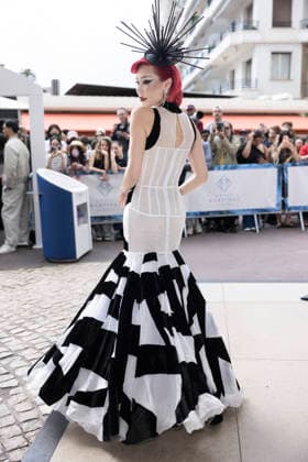 Celebrity, Internationale Filmfestspiele von Cannes, Stars am Hotel Martinez #9 Cannes Aliia Roza exits Martinez MP Cannes, France- May 18: Aliia Roza leaves the Martinez Hotel during 79th Festival of Cannes, on May 18, 2026 in Cannes, France. Photo by Marco Piovanotto Abacapress.com Cannes France  Copyright: xPiovanottoxMarco ABACAx