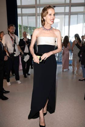 Celebrity, Internationale Filmfestspiele von Cannes, Stars am Hotel Martinez #9 Cannes Eva Herzigova exits Martinez MP Cannes, France- May 18: Eva Herzigova leaves the Martinez Hotel during 79th Festival of Cannes, on May 18, 2026 in Cannes, France. Photo by Marco Piovanotto Abacapress.com Cannes France  Copyright: xPiovanottoxMarco ABACAx