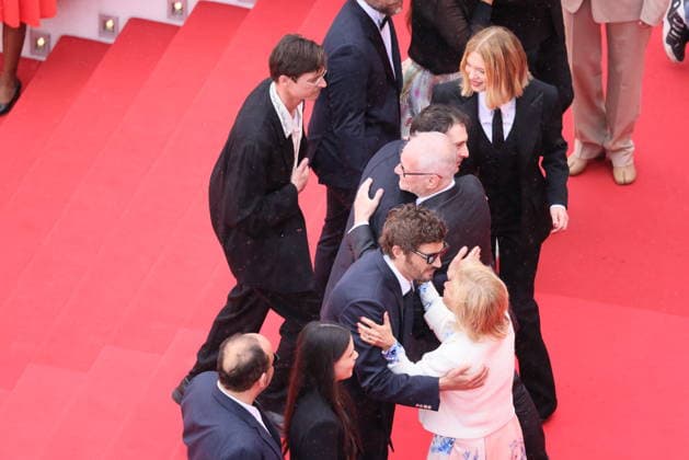 Lilith Grasmug, Niels Schneider, Iris Knobloch, Arthur Harari, Thierry Frémaux, Lucas Harari,et Léa Seydoux Montée des marches du film Linconnue lors du 79ème Festival International du Film de Cannes, le 18 mai 2026 Franck Boutonnet Pool Bestimage Red carpet for The unknown at the 79th Cannes International Film Festival on May 18, 2026 Cannes France  Copyright: xFranckxBoutonnetx xPoolx xBestimagexFranckxBoutonnetx xPoolx xBestimagex