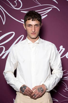 Anwar Hadid Photocall of the Chopard Miracle Gala Evening during the 79th Cannes International Film Festival On May 18, 2026 Olivier Borde Bestimage Photocall of the Chopard Miracle Gala Evening during the 79th Cannes International Film Festival On May 18, 2026 in Cannes, France Cannes France  Copyright: xOLIVIERxBORDEx xBESTIMAGExOLIVIERxBORDEx xBESTIMAGEx