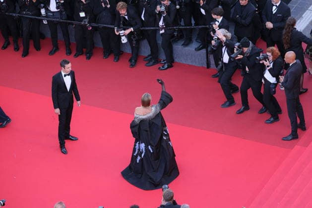 Sharon Stone Montée des marches du film Fjord lors du 79ème Festival International du Film de Cannes, le 18 mai 2026 Franck Boutonnet Pool Bestimage Red carpet for Fjord at the 79th Cannes International Film Festival on May 18, 2026 Cannes France  Copyright: xFranckxBoutonnetx xPoolx xBestimagexFranckxBoutonnetx xPoolx xBestimagex