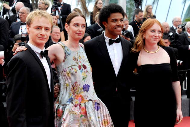 Thomas Gioria, Louise Coldefy, Calixte Broisin-Doutaz und Milla Agid bei der Premiere des Kinofilms Fjord auf dem Festival de Cannes 2026 79. Internationale Filmfestspiele von Cannes im Palais des Festivals. Cannes, 18.05.2026
