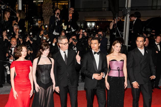 79ème Festival International du Film de Cannes Montée des marches du film Her Private Hell 79th International Cannes Film Festival Red Carpet for Her Private Hell movie 456380 2026 05 18 Cannes France Thatcher, Sophie Froseth, Kristine Melton, Charles Calva, Diego Winding Refn, Nicolas  Copyright: xEstellexCarlierx xStarfacex STAR_456380_014