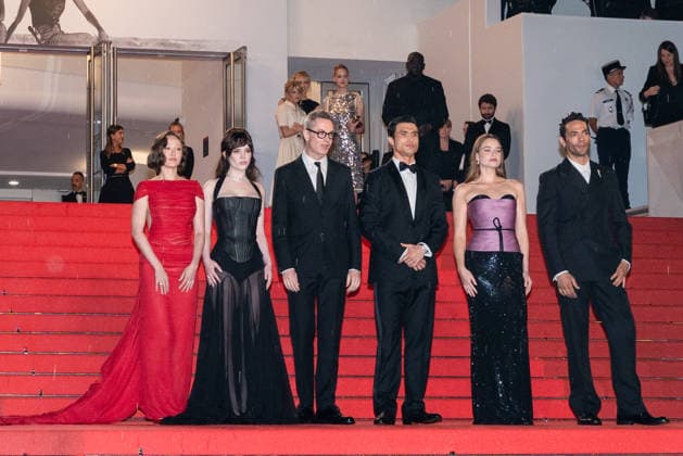 79th Cannes International Film Festival Montée des marches du film Her Private Hell 79th International Cannes Film Festival Red Carpet for Her Private Hell movie 456380 2026 05 18 Cannes France Liu, Havana Rose Thatcher, Sophie Froseth, Kristine Melton, Charles Calva, Diego Winding Refn, Nicolas  Copyright: xEstellexCarlierx xStarfacex STAR_456380_018