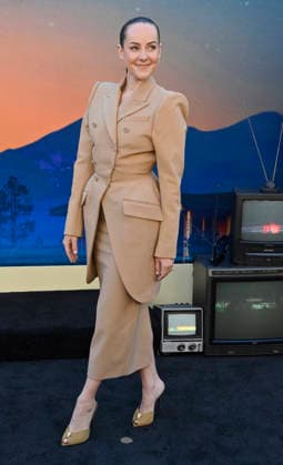 Cast member Jena Malone attends the premiere of Netflix s TV series The Boroughs at the Egyptian Theatre in the Hollywood section of Los Angeles on Monday, May 18, 2026. Storyline: In a seemingly picturesque retirement community, a group of unlikely heroes must band together to stop an otherworldly threat from stealing the one thing they don t have - time.  LAP2026051865 JIMxRUYMEN