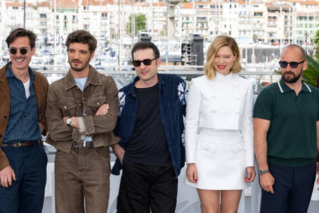 Cannes L Inconnue Photocall NG Lea Seydoux, Niels Schneider, director Arthur Harari, screenwriters Lucas Harari and Vincent Poymiro, actresses Valerie Dreville, Lilith Grasmug and Shanti Masud, actor Jonathan Turnbull, editor Laurent Senechal and composer Andrea Poggio attending the photocall of L Inconnue (The Unknown) during the 79th Cannes International Film Festival in Cannes, France on May 19, 2026. Photo by Nicolas Genin ABACAPRESS.COM Cannes France  Copyright: xGeninxNicolas ABACAx