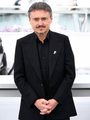 IPA84858827 - Cannes, 79th Cannes Film Festival 2026, Day 8. Photocall of the film Fjord . In the photo Cristian Mungiu  Copyright: xAlbertoxTerenghix xPoolxPhotoxEventsx07x 84858827