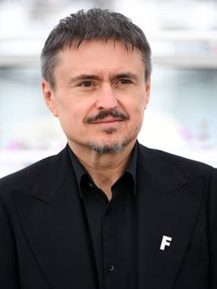 IPA84858829 - Cannes, 79th Cannes Film Festival 2026, Day 8. Photocall of the film Fjord . In the photo Cristian Mungiu  Copyright: xAlbertoxTerenghix xPoolxPhotoxEventsx07x 84858829