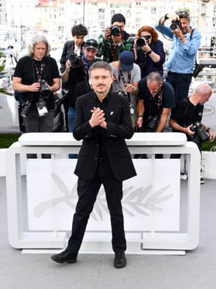 IPA84858834 - Cannes, 79th Cannes Film Festival 2026, Day 8. Photocall of the film Fjord . In the photo Cristian Mungiu  Copyright: xAlbertoxTerenghix xPoolxPhotoxEventsx07x 84858834