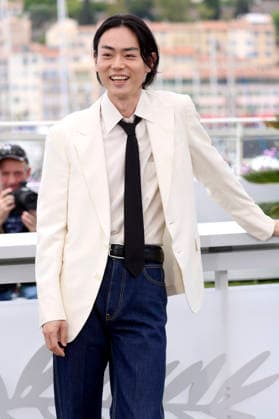 Masaki Suda beim Photocall zum Kinofilm The Samurai and the Prisoner Kokurojo auf dem Festival de Cannes 2026 79. Internationale Filmfestspiele von Cannes am Palais des Festivals. Cannes, 19.05.2026