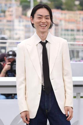 Masaki Suda beim Photocall zum Kinofilm The Samurai and the Prisoner Kokurojo auf dem Festival de Cannes 2026 79. Internationale Filmfestspiele von Cannes am Palais des Festivals. Cannes, 19.05.2026