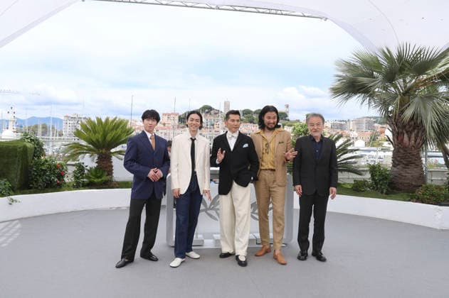 Ryota Miyadate, Masaki Suda, Masahiro Motoki, Munetaka Aoki und Kiyoshi Kurosawa beim Photocall zum Kinofilm The Samurai and the Prisoner Kokurojo auf dem Festival de Cannes 2026 79. Internationale Filmfestspiele von Cannes am Palais des Festivals. Cannes, 19.05.2026