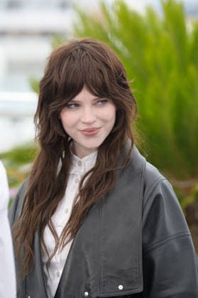 Her Private Hell Photocall at 79th Festival de Cannes - Cannes, France CANNES, FRANCE. May 19, 2026: Sophie Thatcher at the photocall for Her Private Hell at the 79th Festival de Cannes. Picture: Paul Smith Featureflash Cannes France  Copyright: xPaulxSmithx xFeatureflashx
