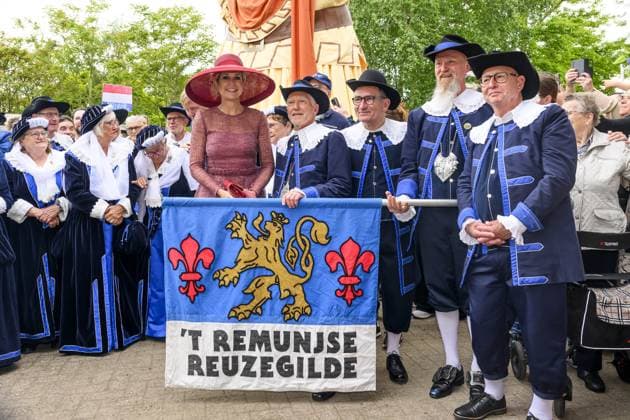 Roermond, The Netherlands, 2026-05-19 14:22:15 ROERMOND, 19-05-2026 King Willem Alexander and Queen Maxima during a regional visit to the municipalities of Maasgouw, Echt-Susteren, Roerdalen, and Roermond. PHOTO: NLBeeld Patrick van Emst. In the photo: The Royal Couple engages in conversation with residents in Roermond about democracy and participation, with the theme Democracy; for me too . Credit: NL Beeld Patrick van Emst  Copyright: xx x