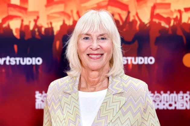 Moderatorin Gaby Papenburg bei der Premiere der ZDF-Doku Mission Sommermärchen , einer Dokumentation über den Weg der deutschen Fußballnationalmannschaft bei der Heim-WM 2006 im eigenen Land, im Cinedom. Köln, 19.05.2026 NRW Deutschland Copyright: xChristophxHardtx