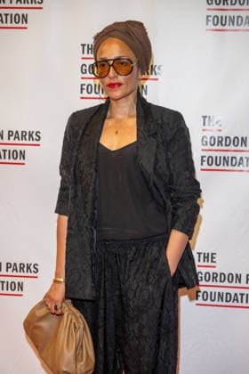 20th Anniversary The Gordon Parks Foundation Gala, New York, USA - 19 May 2026 Zadie Smith attends The Gordon Parks Foundation Awards Dinner and Auction 2026 at Cipriani 42nd Street on May 19, 2026 in New York City. New York United States Copyright: xRonxAdarx xSOPAxImagesx _radar_parks_20260519_00951