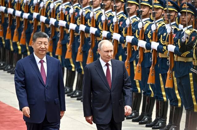 China Russia 9169356 20.05.2026 Russian President Vladimir Putin attends a welcome ceremony with Chinese President Xi Jinping outside the Great Hall of the People in Beijing, China. Kristina Solovyova Sputnik Beijing China  Copyright: xKristinaxSolovyovax