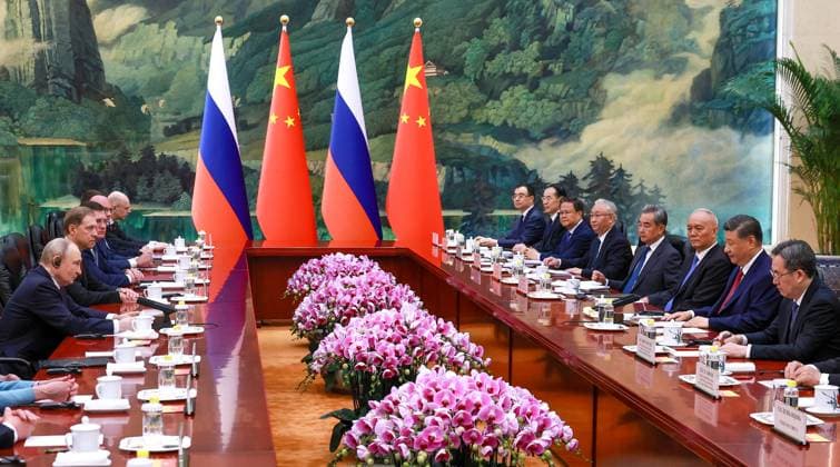 China Russia 9169360 20.05.2026 Russian President Vladimir Putin and Chinese President Xi Jinping attend a narrow format meeting at the Great Hall of the People in Beijing, China. Vladimir Smirnov Sputnik Beijing China  Copyright: xVladimirxSmirnovx