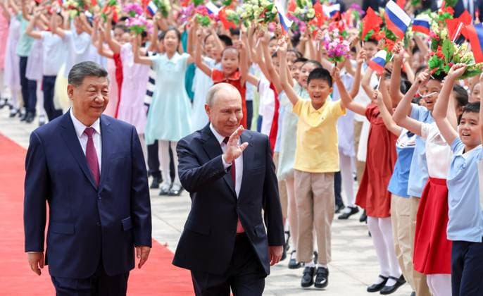 China Russia 9169385 20.05.2026 Russian President Vladimir Putin attends a welcome ceremony with Chinese President Xi Jinping outside the Great Hall of the People in Beijing, China. Alexander Kazakov Sputnik Beijing China  Copyright: xAlexanderxKazakovx