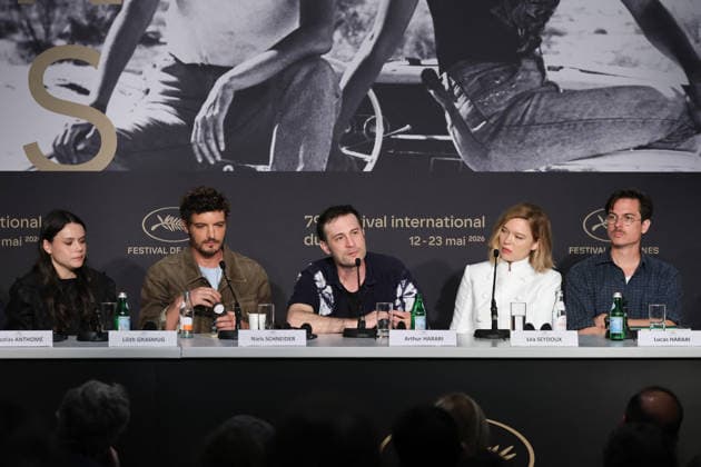 Cannes - L Inconnue Press Conference Lilith Grasmug, Niels Schneider, Arthur Harari, Lea Seydoux and Lucas Harari attending the L Inconnue (The Unknown) press conference at the 79th annual Cannes Film Festival on May 19, 2026 in Cannes, France. Photo by Jean-Marc Haedrich Pool ABACAPRESS.COM Cannes France  Copyright: xPool ABACAx