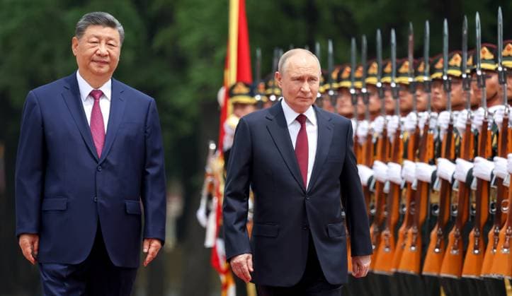 China Russia 9169417 20.05.2026 Russian President Vladimir Putin attends a welcome ceremony with Chinese President Xi Jinping outside the Great Hall of the People in Beijing, China. Alexander Kazakov Sputnik Beijing China  Copyright: xAlexanderxKazakovx