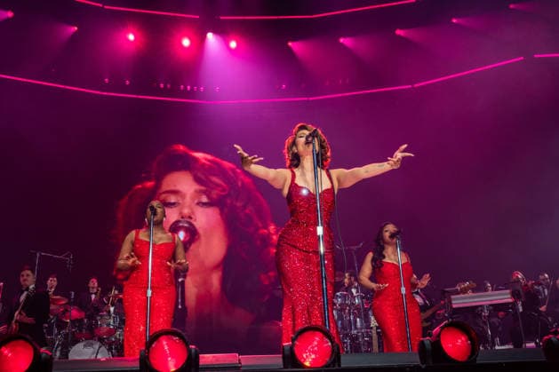 May 19, 2026, London, United Kingdom: Rachel Agatha Keen, known professionally as Raye seen performing live on stage during the concert. Raye brings her This Tour May Contain New Music arena tour back to the O2 London. Raye s support acts on the tour and her younger sisters and rising artists, ABSOLUTELY and AMMA London United Kingdom - ZUMAs197 20260519_aaa_s197_517 Copyright: xBonniexBritainx