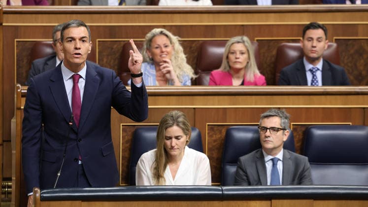 First control session to the Government in the Congress after Zapateros imputation The President of the Government, Pedro Sánchez, intervenes during a control session to the Government, in the Congress of Deputies, on May 20, 2026, in Madrid Spain The Government faces the first control session after the imputation of Zapatero for alleged crimes of criminal organization and influence peddling and the Andalusian elections In addition, Marlaska will face the opposition after the death of two civil guards in Huelva and the deputies will vote on whether or not to extend the military embargo to Israel to the police material that it may use in Palestine 20 MAY 2026 Marta Ferná Madrid Madrid Madrid Spain  Copyright: xMartaxFernandezx 7535832