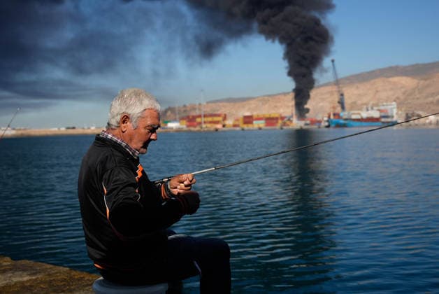 Fire declared in the Pechina Dock of the Port of Almeria Image of the fire declared in a container area of the Pechina Dock of the Port of Almeria On May 20, 2026 in Almeria Andalusia, Spain Several fire departments have moved to the Pechina Quay of the Port of Almeria after a fire broke out in an area where material and containers were stored and where work had been authorized for the handling and cutting of steel. So far, no personal injuries have been reported 20 MAY 2026 Marian Leó Almeria Andalucia, Spain Almeria Andalucia, Spain Spain Spain  Copyright: xMarianxLeonx 7536007