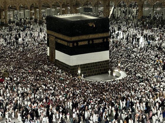 Muslim pilgrims visit the holy sites ahead of the Hajj pilgrimage in Mecca MECCA, SAUDI ARABIA - MAY 20: Muslim pilgrims from various countries around the world who come to perform the Hajj, circumambulate the Masjid al-Haram ahead of the Hajj pilgrimage in Mecca, Saudi Arabia on May 20, 2026. Ali Atmaca Anadolu Mecca Saudi Arabia. Editorial use only. Please get in touch for any other usage.  Copyright: x2026xAnadoluxAlixAtmacax